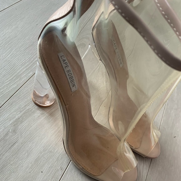 Cape Robbin Heel Boots - Picture 1 of 3